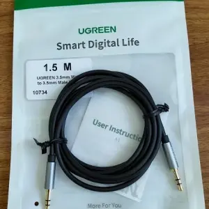 UGREEN 3.5mm ذكر إلى 3.5mm ذكر كابل 1.5m (أسود)